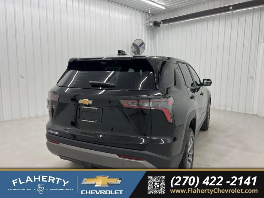 2026 Chevrolet Equinox LT photo 1