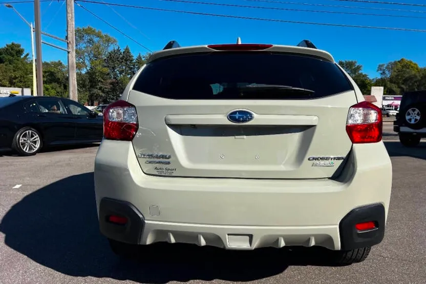 2017 Subaru Crosstrek 2.0i Limited photo 1