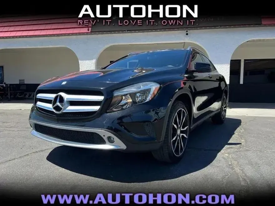 2016 Mercedes Benz GLA 250 4MATIC photo 1