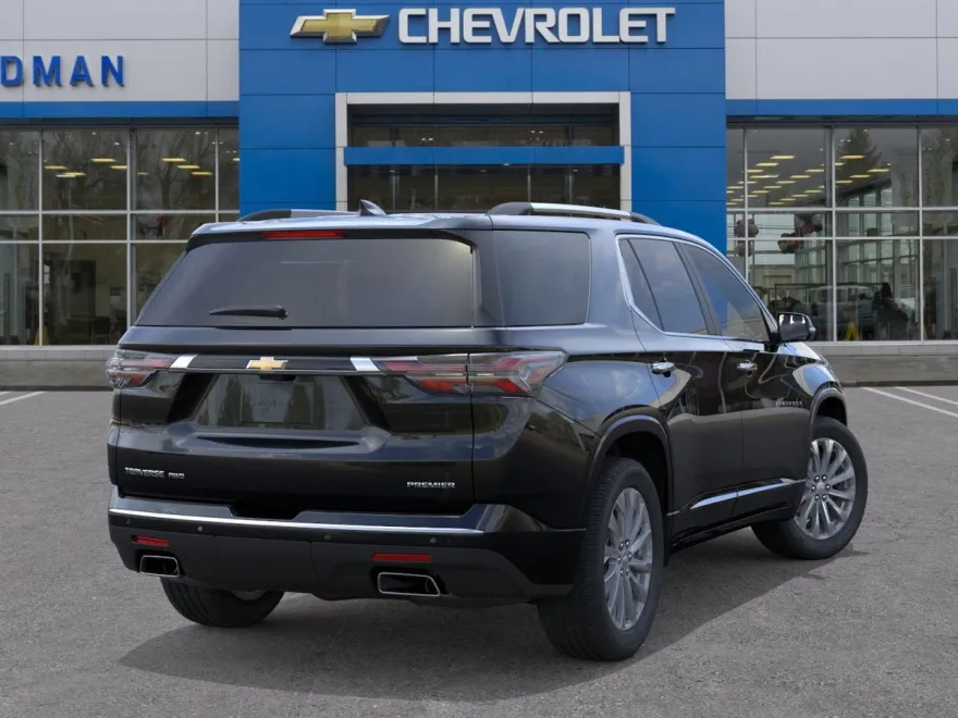 2023 Chevrolet Traverse Premier photo 1