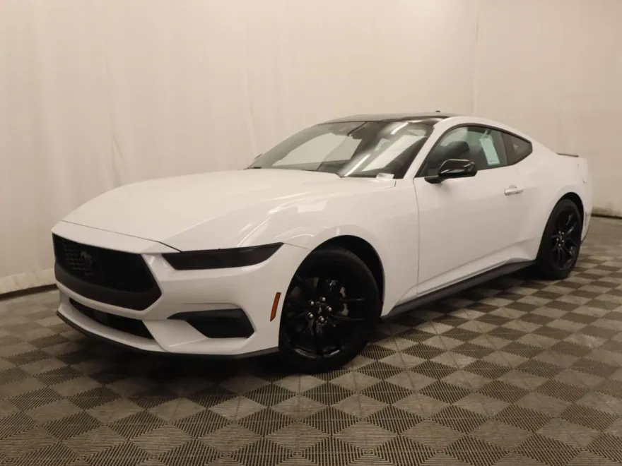 2025 Ford Mustang EcoBoost photo 1