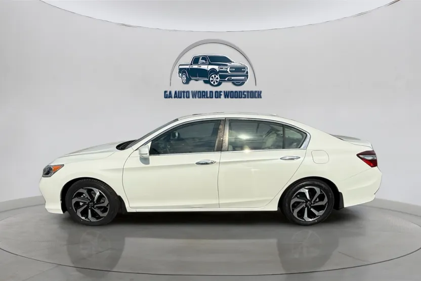 2016 Honda Accord EX photo 1
