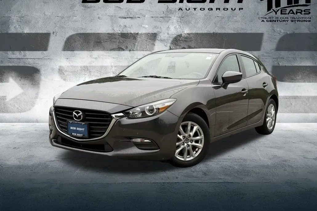 2017 Mazda Mazda3 Sport photo 1