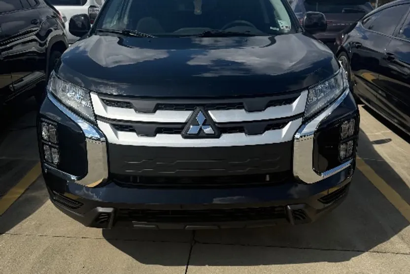2021 Mitsubishi Outlander Sport ES photo 1