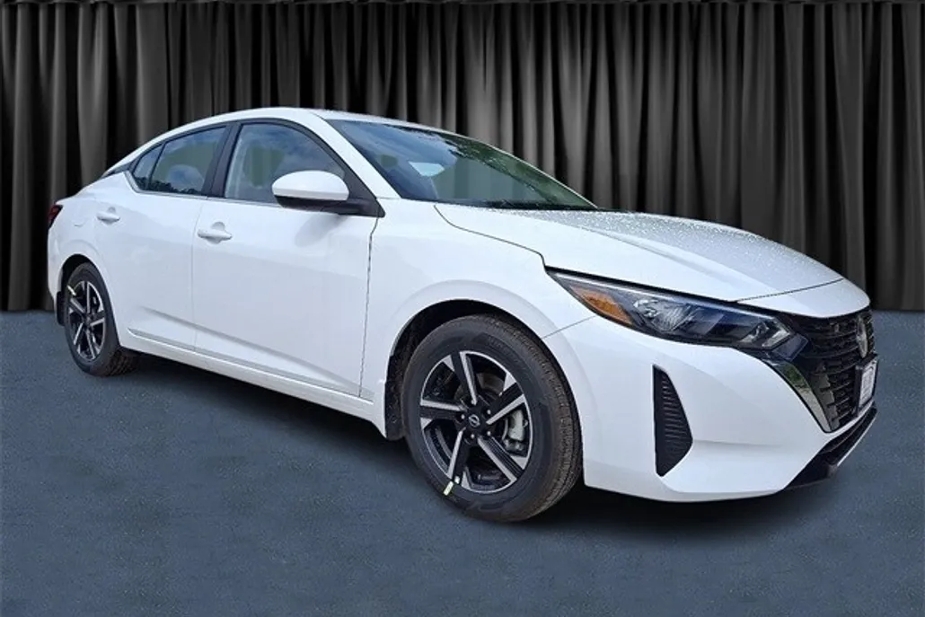 2025 Nissan Sentra SV photo 1