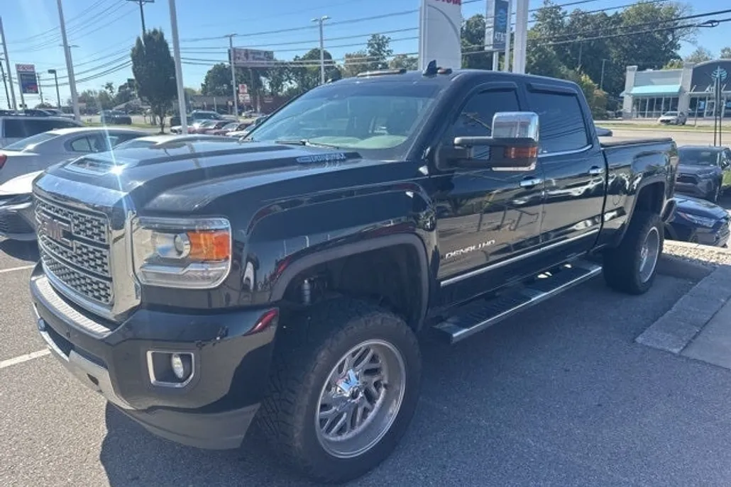 2018 Gmc Sierra Denali photo 1