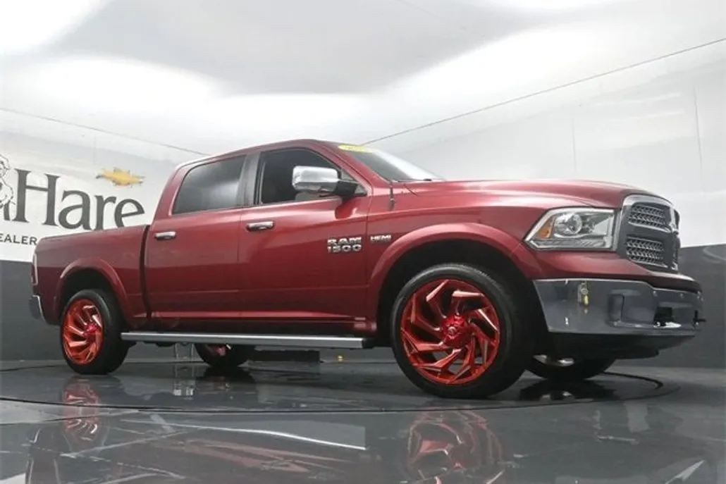2015 Ram 1500 Laramie photo 1