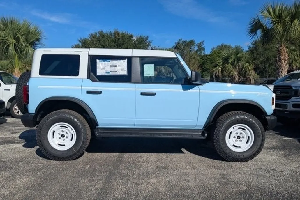 2025 Ford Bronco Heritage photo 1