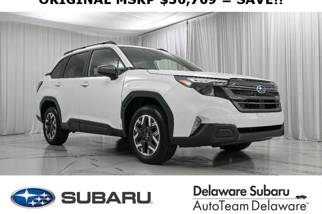 2025 Subaru Forester Premium photo 1
