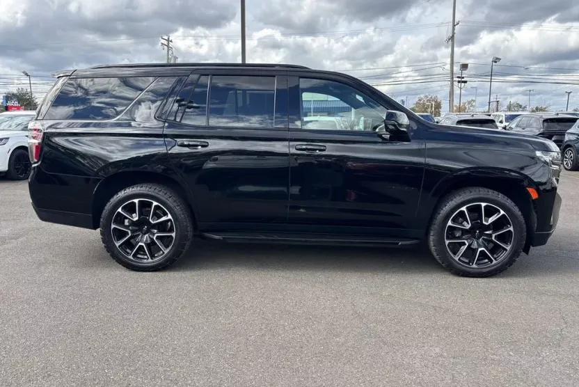 2021 Chevrolet Tahoe RST photo 1