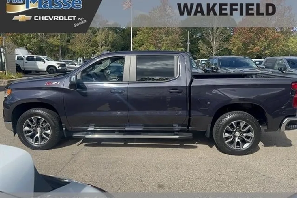 2022 Chevrolet Silverado 1500 LT photo 1