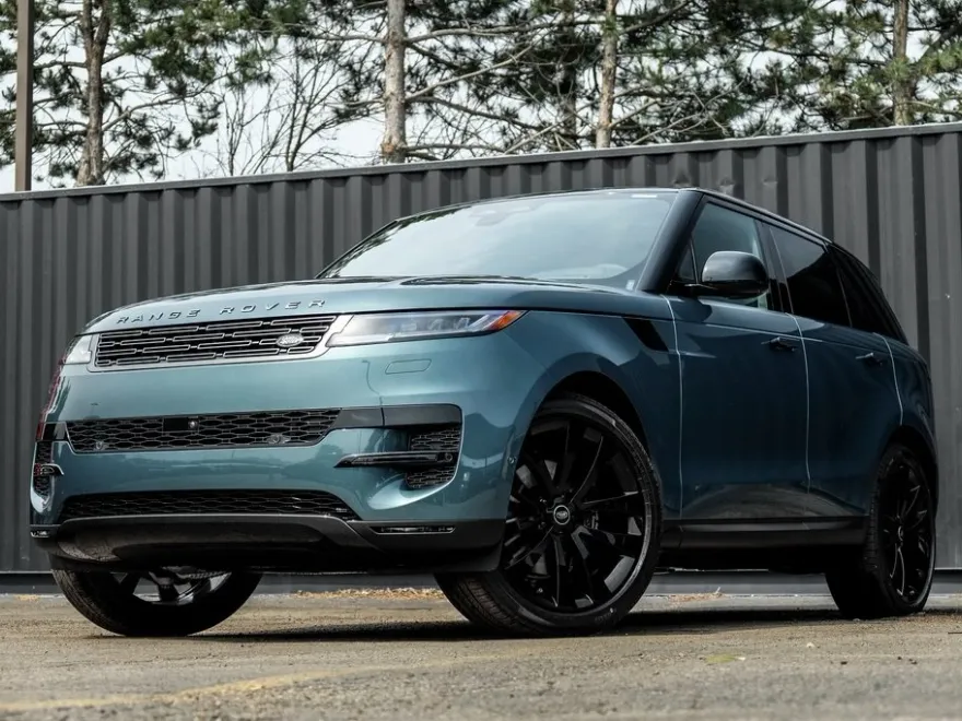 2025 Land Rover Range Rover Sport SE photo 1