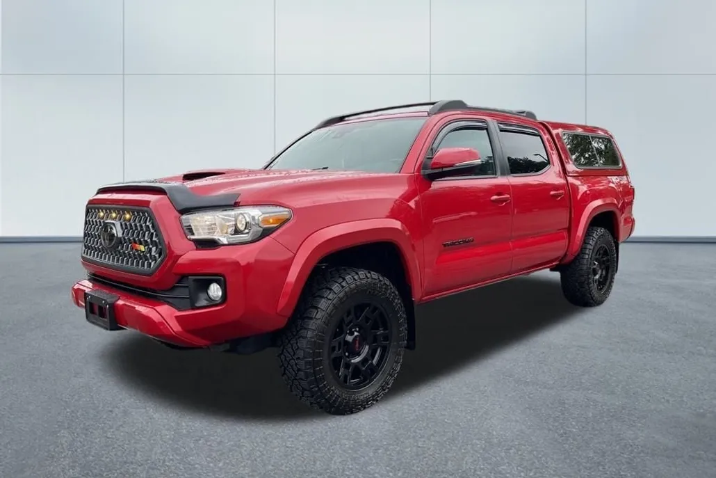 2019 Toyota Tacoma TRD Sport V6 photo 1