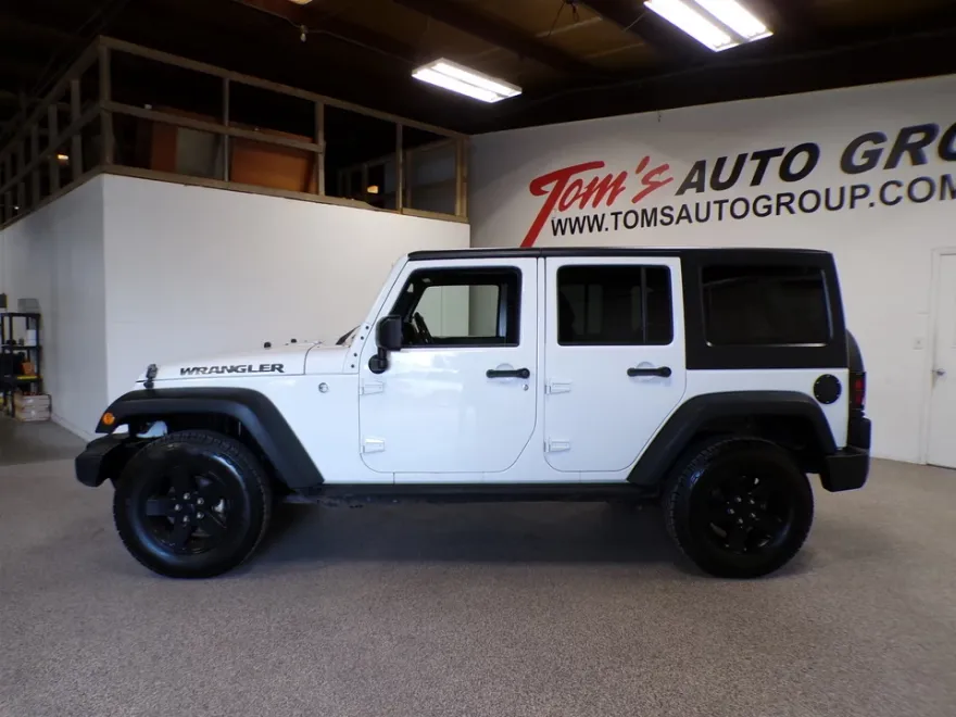 2016 Jeep Wrangler Black Bear photo 1