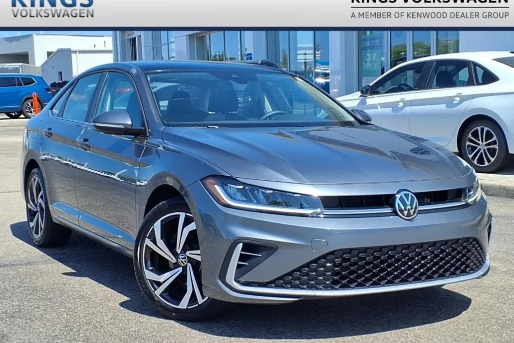 2025 Volkswagen Jetta 1.5T SEL photo 1