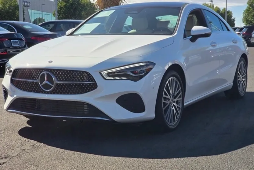 2025 Mercedes Benz CLA 250 4MATIC photo 1