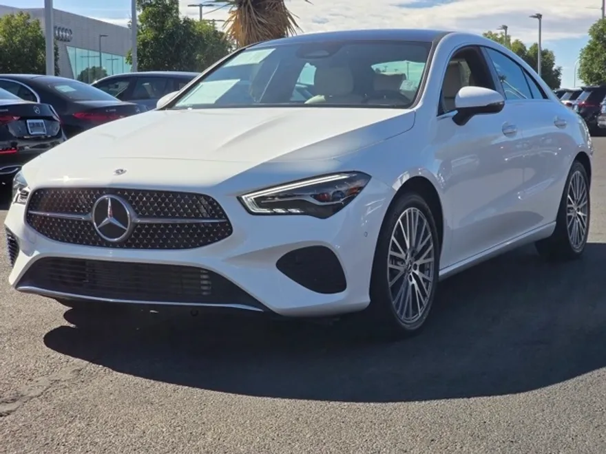 2025 Mercedes Benz CLA 250 4MATIC photo 1