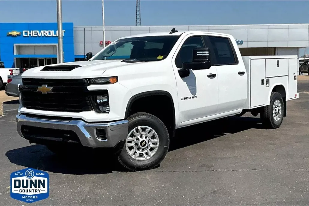 2025 Chevrolet Silverado 2500HD photo 1