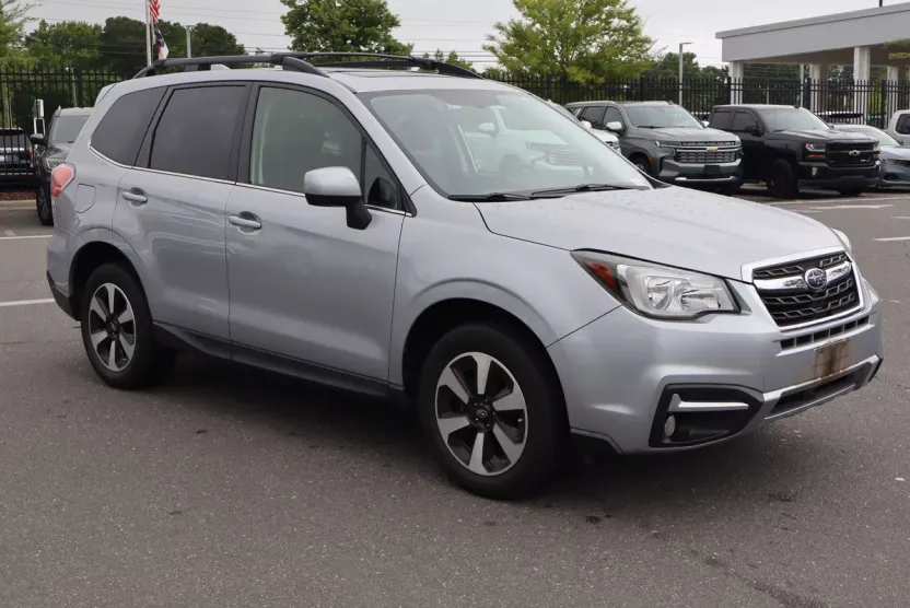 2018 Subaru Forester Limited photo 1