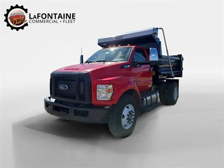 2025 Ford F-750 photo 1