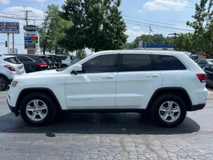 2016 Jeep Grand Cherokee Laredo photo 1