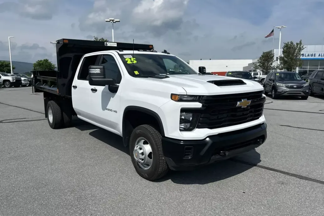 2025 Chevrolet Silverado 3500HD Work Truck photo 1