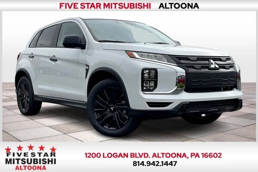 2025 Mitsubishi Outlander Sport LE photo 1