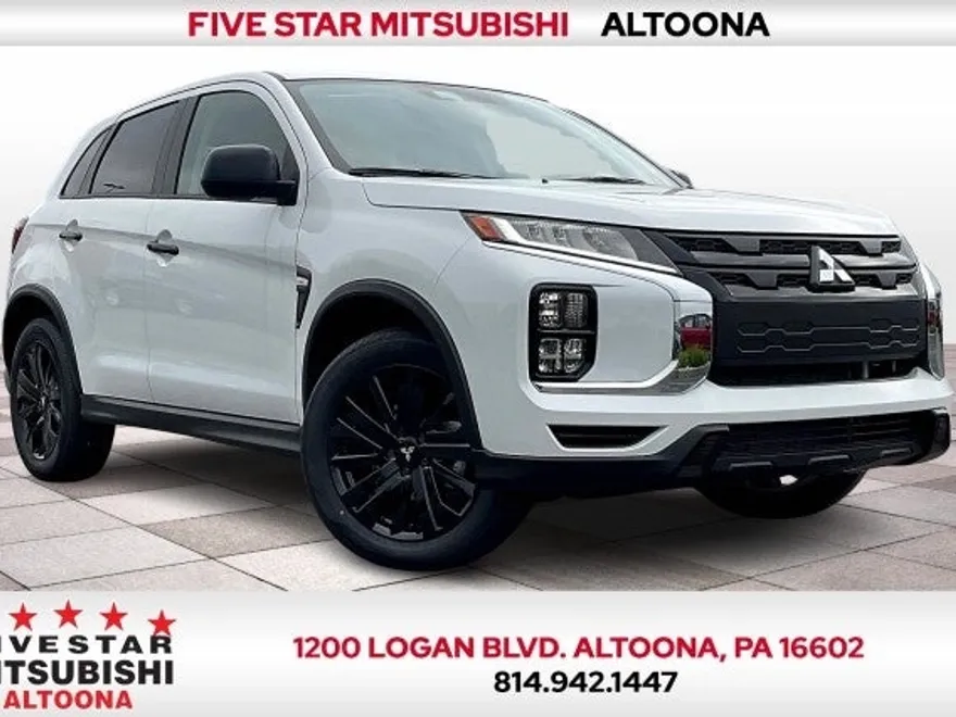 2025 Mitsubishi Outlander Sport LE photo 1