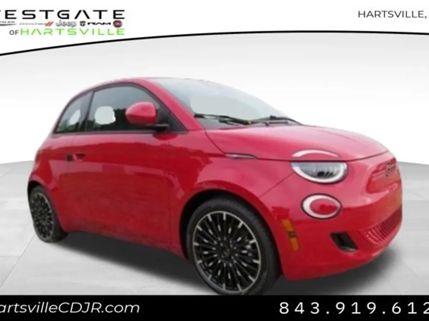 2024 Fiat 500e Red photo 1
