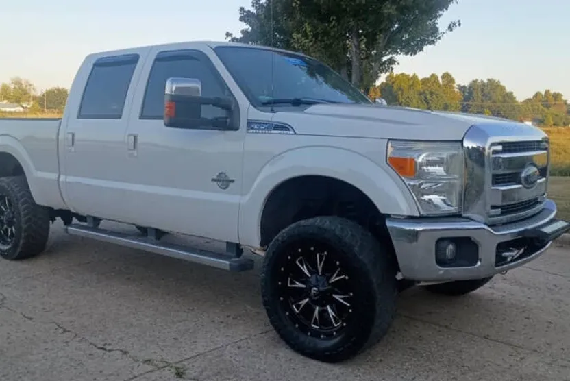 2014 Ford F-350 Lariat photo 1