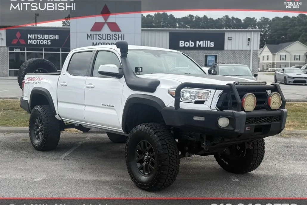 2021 Toyota Tacoma SR5 V6 photo 1