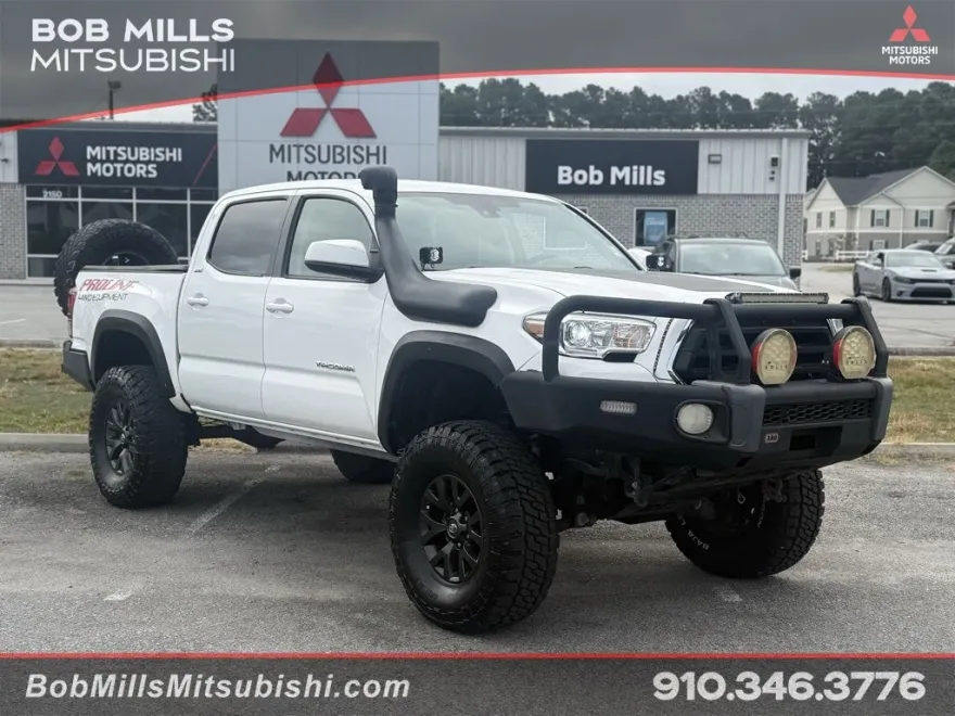 2021 Toyota Tacoma SR5 V6 photo 1