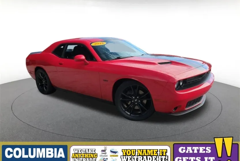 2018 Dodge Challenger R/T photo 1