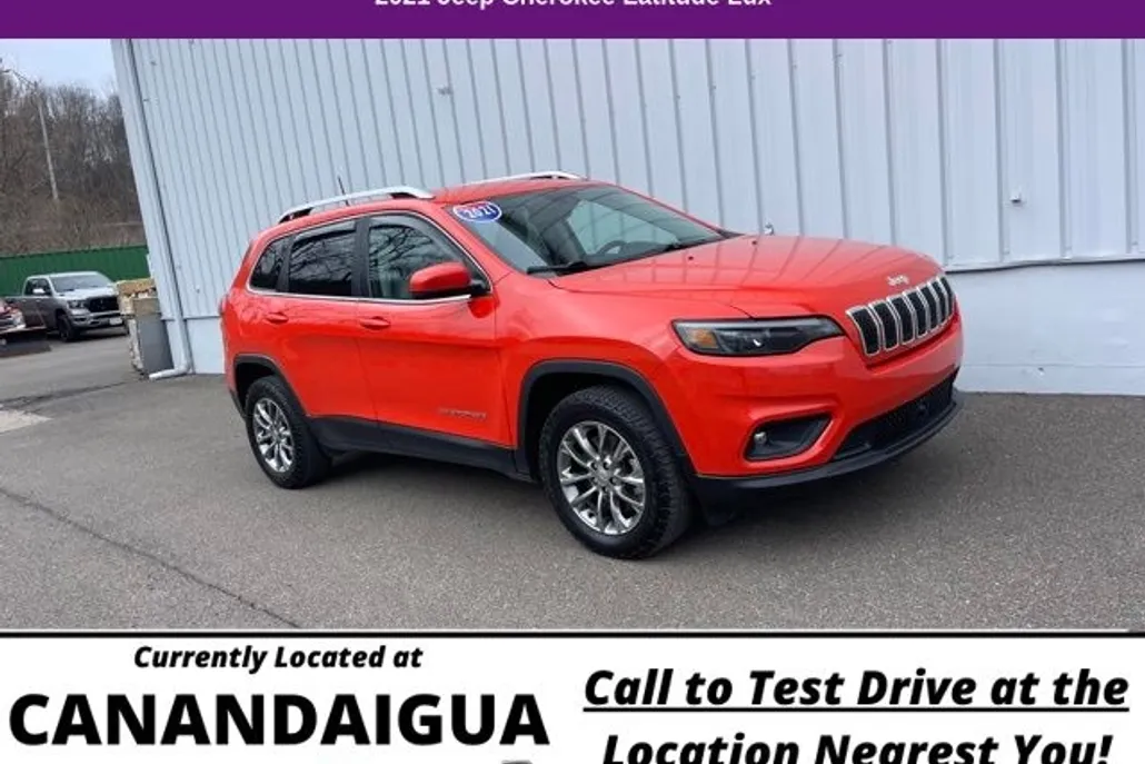 2021 Jeep Cherokee Latitude Lux photo 1