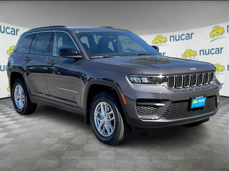 2025 Jeep Grand Cherokee Laredo X photo 1