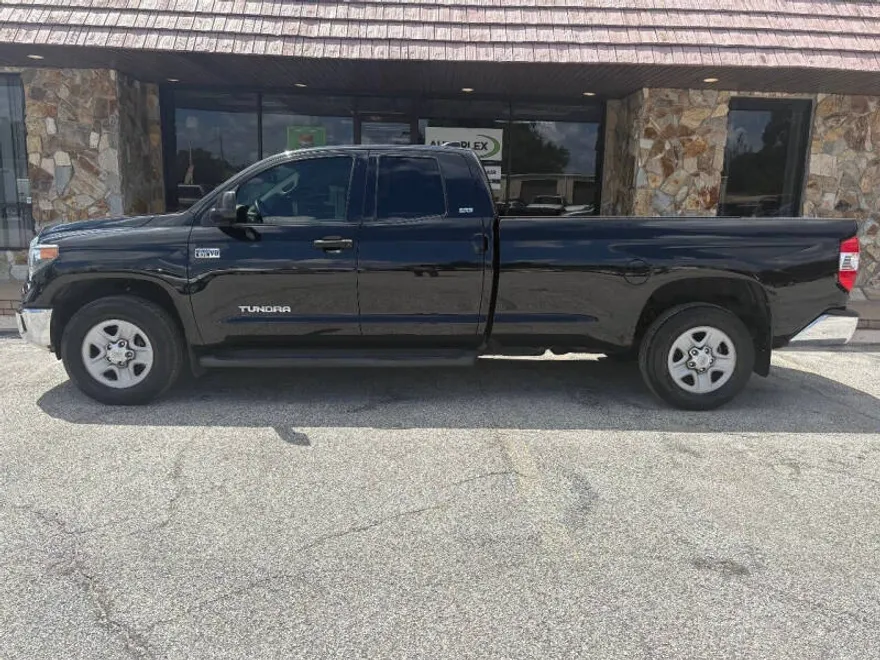 2020 Toyota Tundra SR5 Grade photo 1