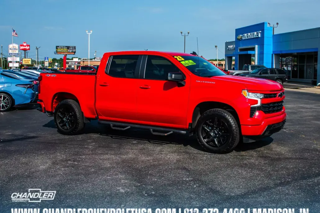 2023 Chevrolet Silverado 1500 RST photo 1