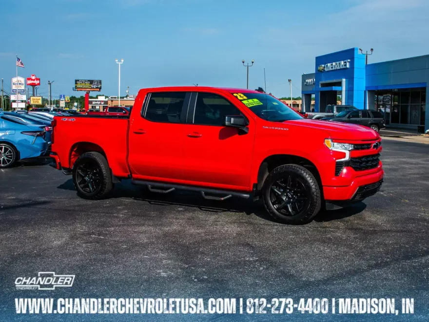 2023 Chevrolet Silverado 1500 RST photo 1