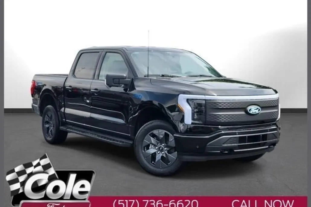 2025 Ford F-150 Lightning photo 1