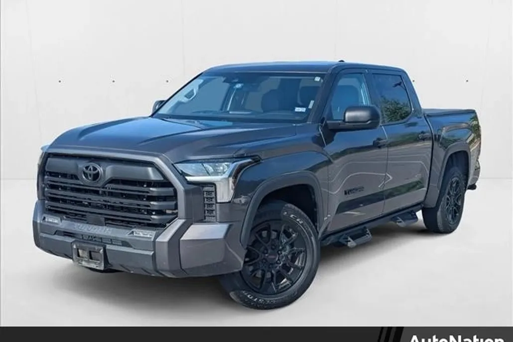 2022 Toyota Tundra SR5 photo 1