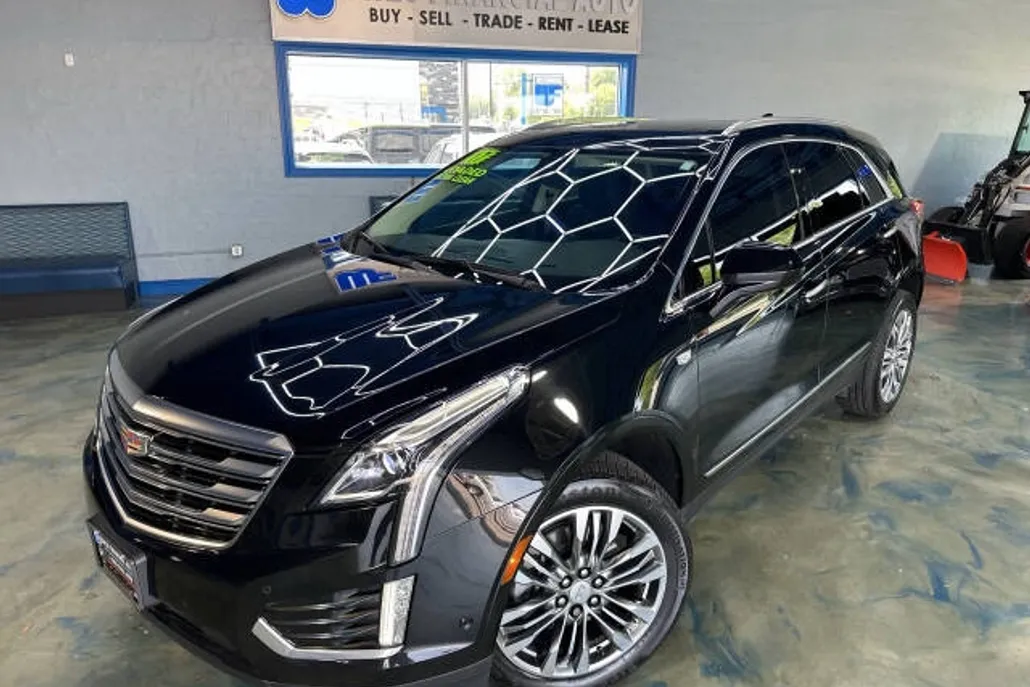 2017 Cadillac XT5 Premium Luxury photo 1
