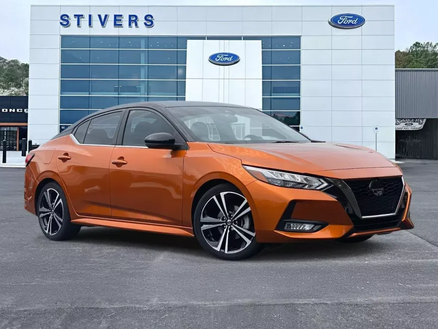 2023 Nissan Sentra SR photo 1