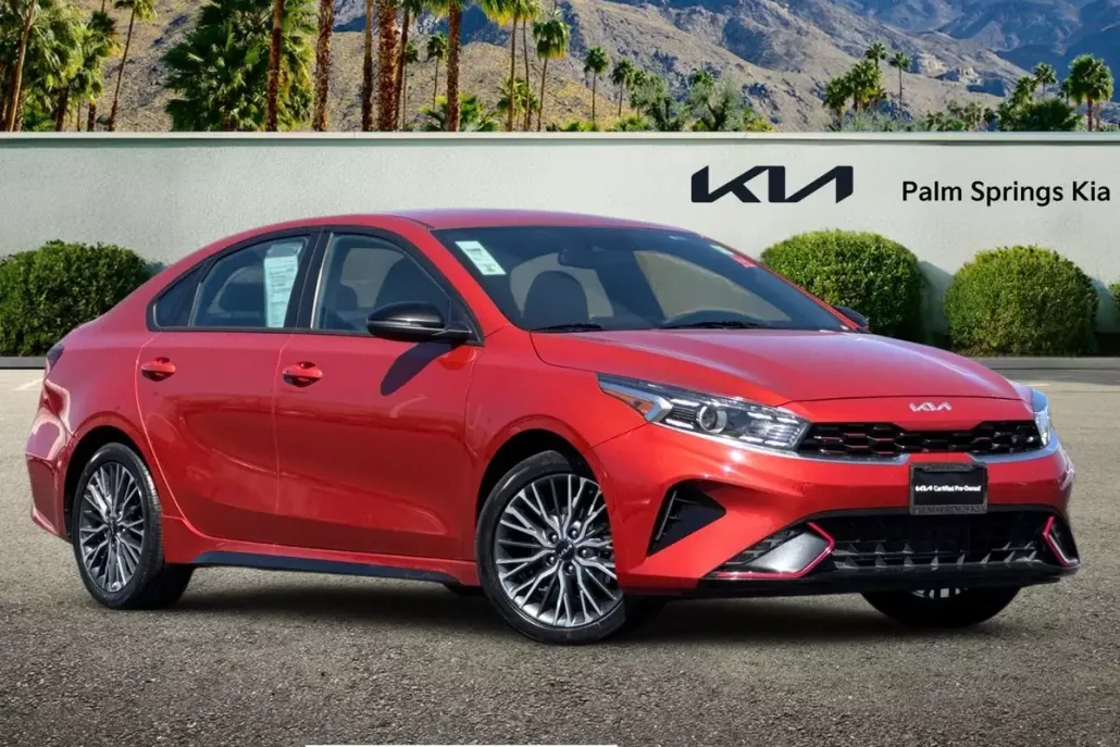 2023 Kia Forte GT-Line photo 1