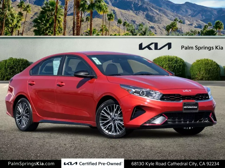 2023 Kia Forte GT-Line photo 1