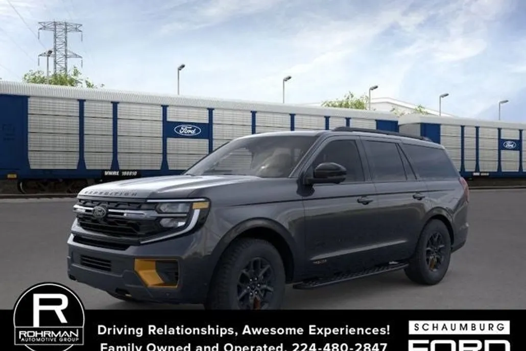 2025 Ford Expedition photo 1