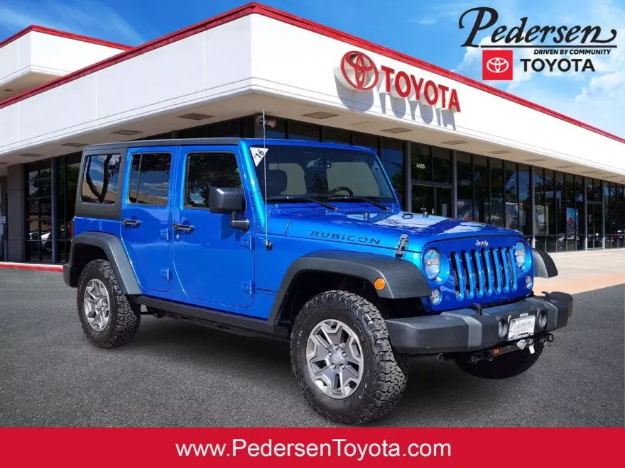 2016 Jeep Wrangler Unlimited Rubicon photo 1