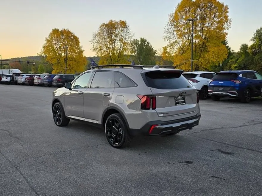 2025 Kia Sorento X-Line EX photo 1