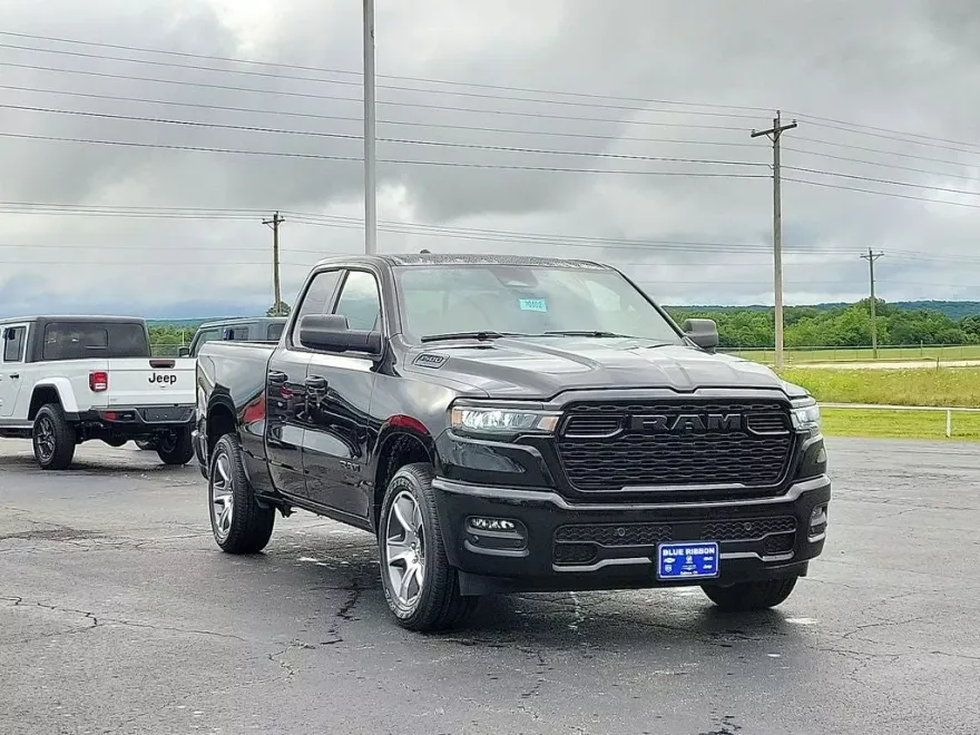 2025 Ram 1500 Tradesman photo 1