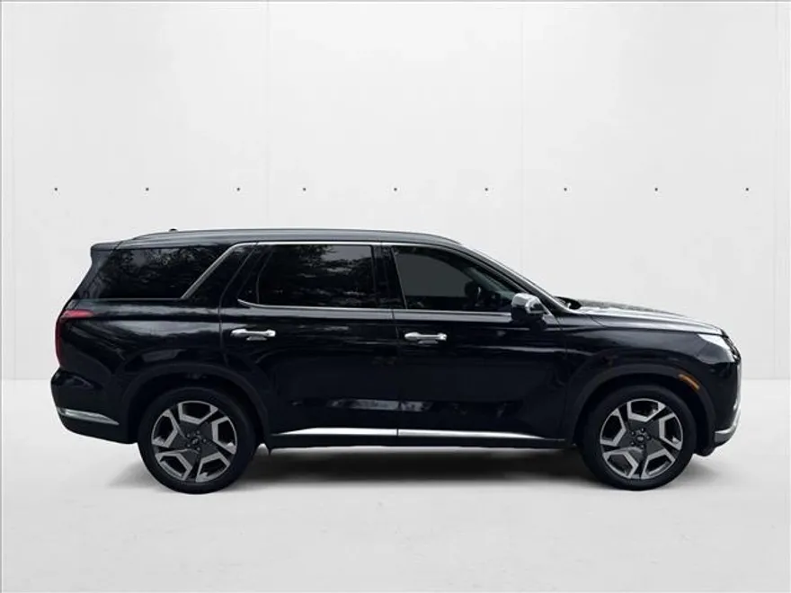 2024 Hyundai Palisade Limited photo 1