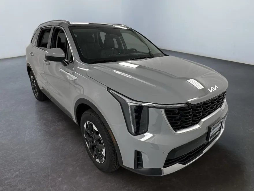 2026 Kia Sorento S photo 1